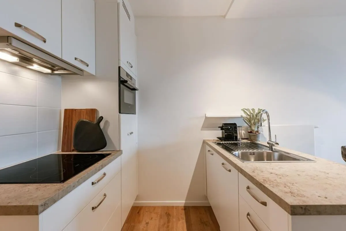 Huswell - Seaside Apartment With Shared Pool Ostende Belgie