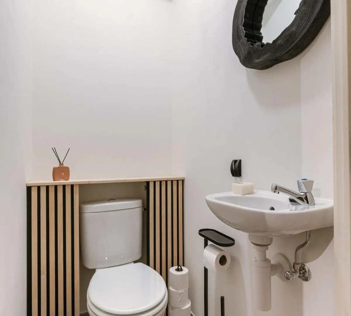 Huswell - Seaside Apartment With Shared Pool Ostende 0*,  Belgie